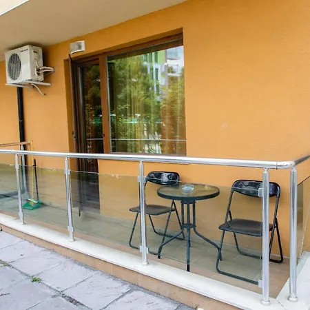 Apartman In The Centre Of Sunny Napospart